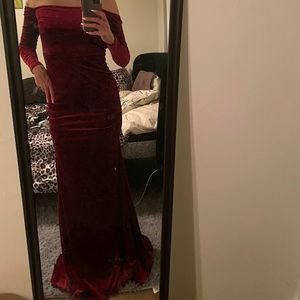 Windsor long red velvet dress